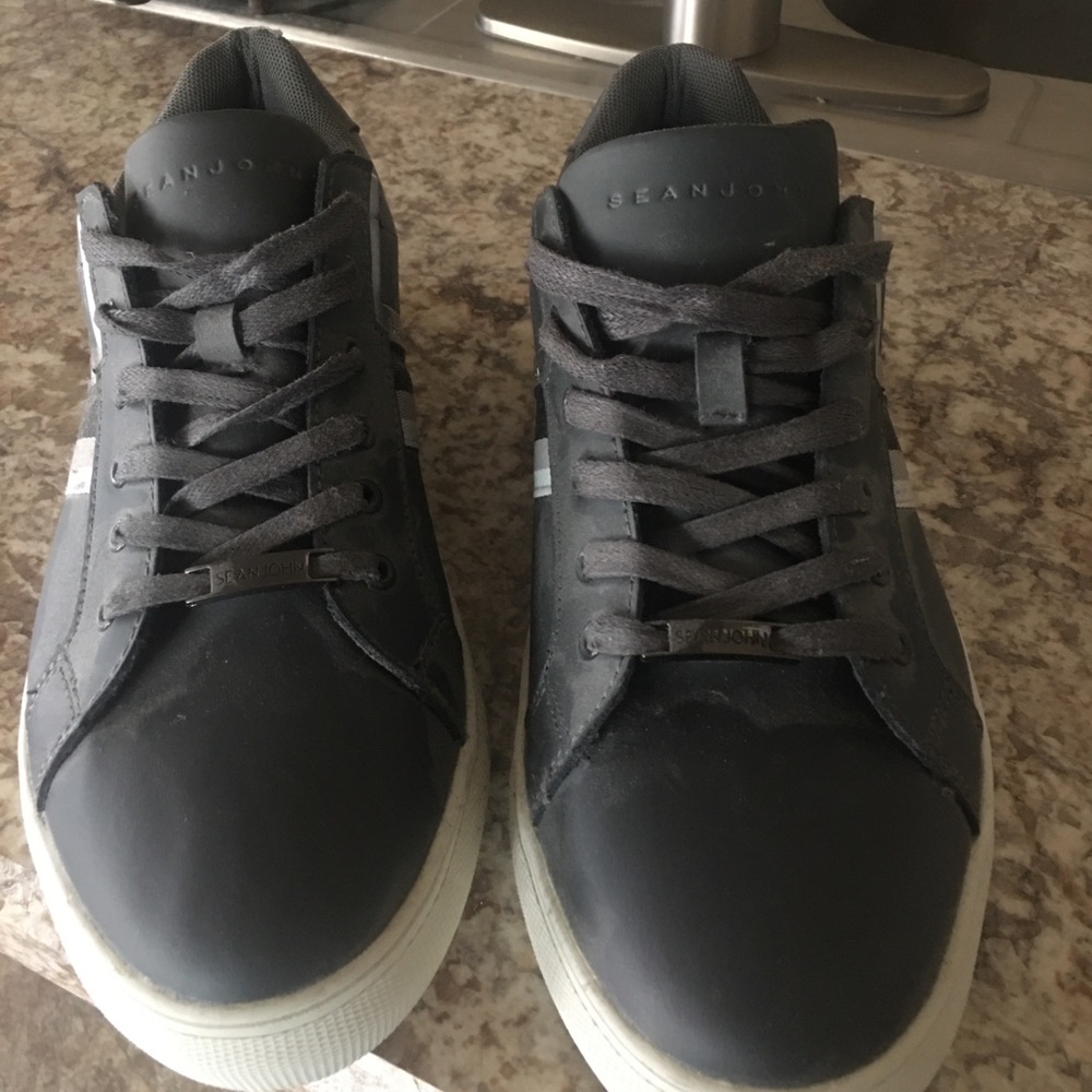 Grey Sean John sneakers men’s